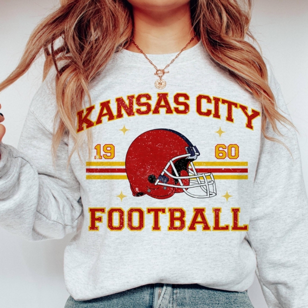 KC Kansas City Chiefs Pro Football Retro Graphic Crewneck Sweatshirt NEW